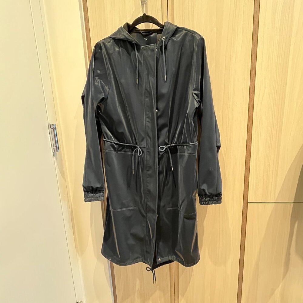 RAINS string parka, ink (shiny holographic navy blue) - Medium